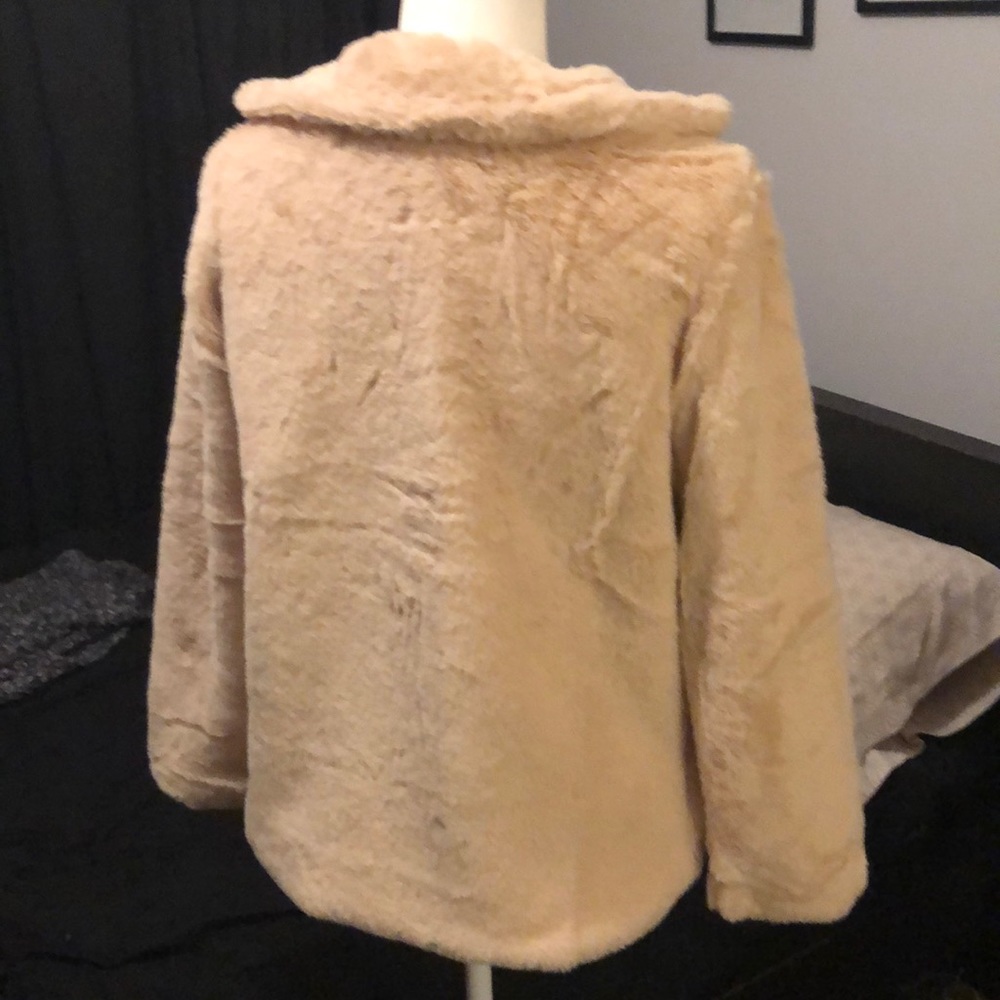 Cream-Colored Faux Fur Jacket, M - Picture 4 of 7